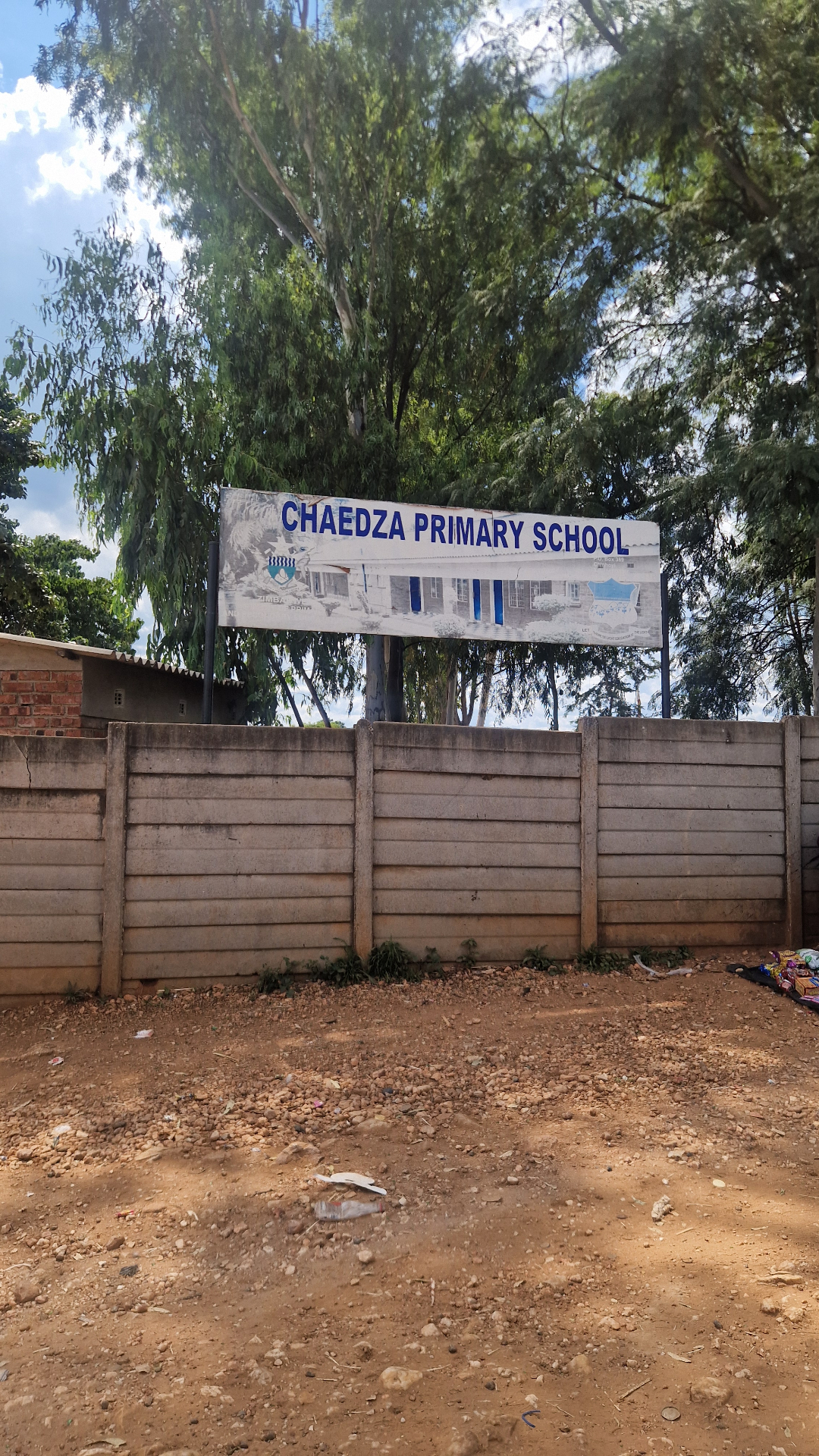Entrance to Chaedza Primary School in Chinhoyi